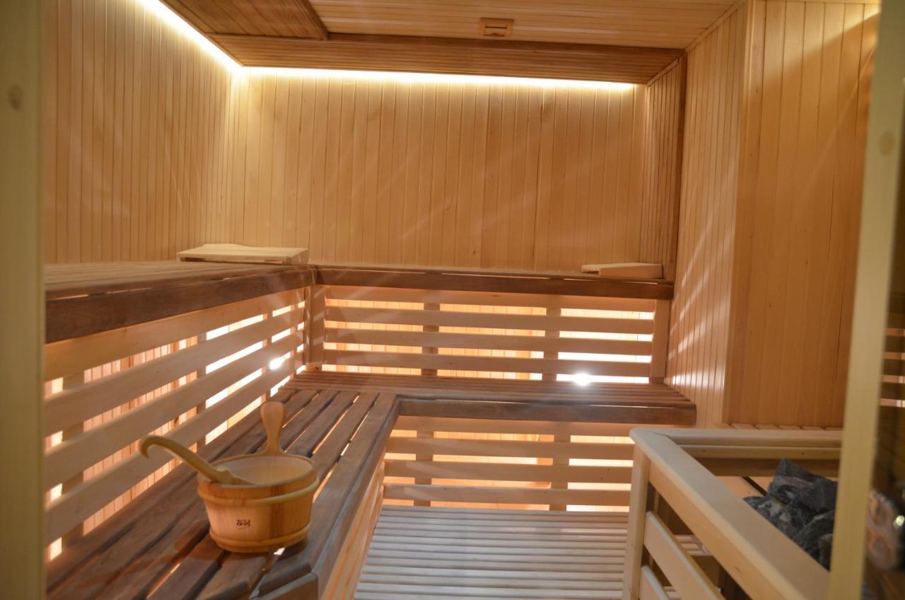 Allureinn Hotel And Spa Chernivtsi Luaran gambar