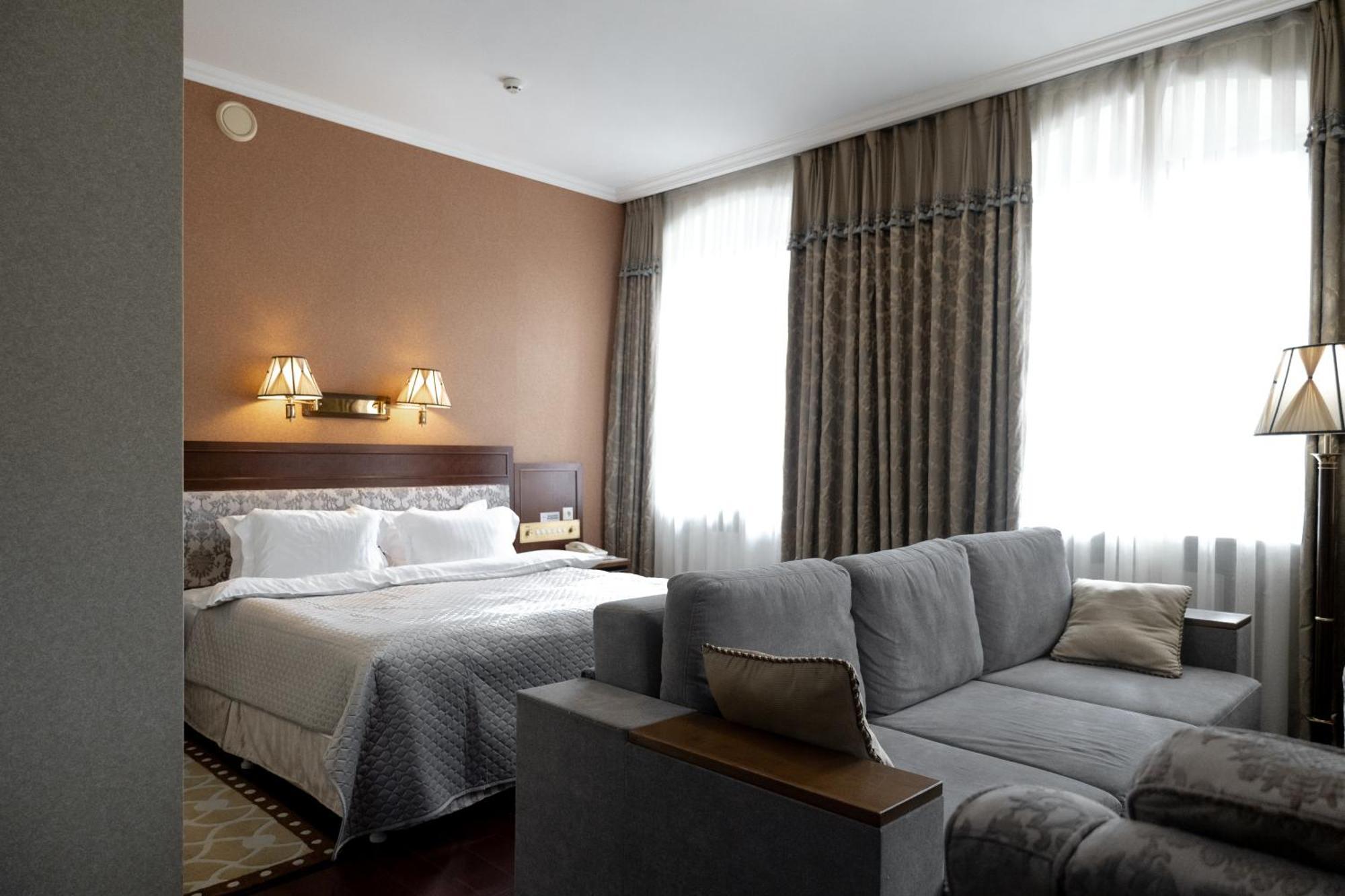 Allureinn Hotel And Spa Chernivtsi Luaran gambar