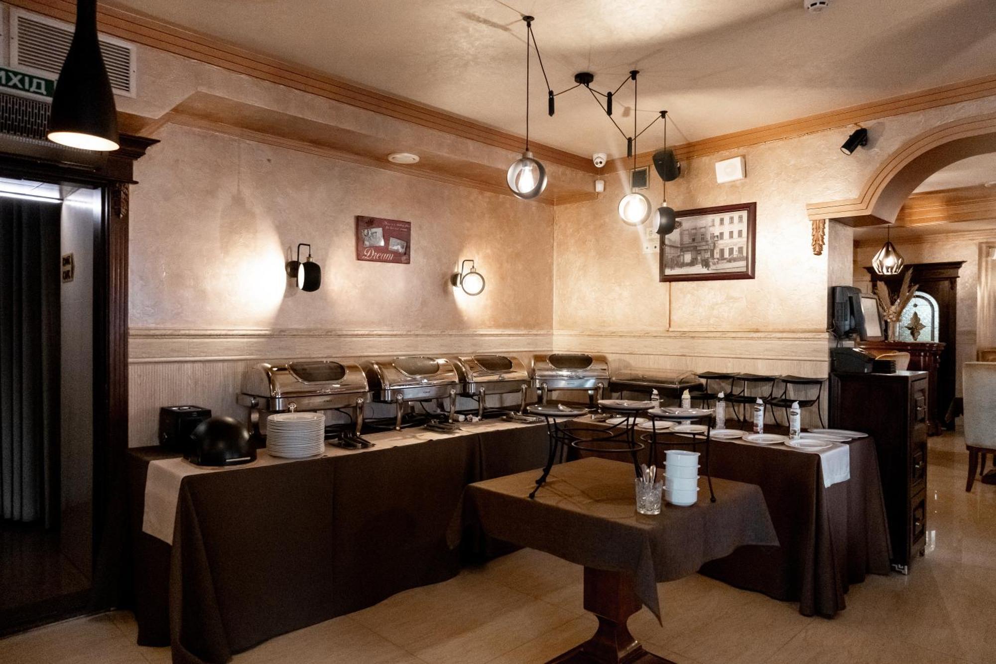 Allureinn Hotel And Spa Chernivtsi Luaran gambar