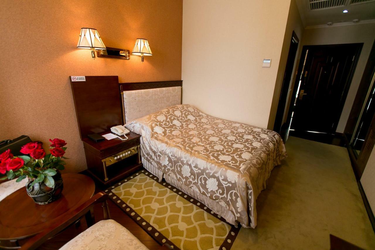 Allureinn Hotel And Spa Chernivtsi Luaran gambar