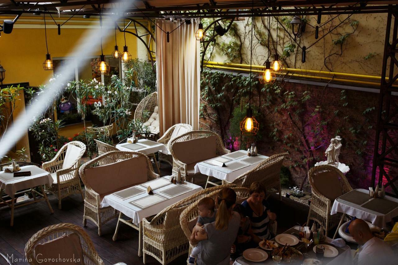 Allureinn Hotel And Spa Chernivtsi Luaran gambar
